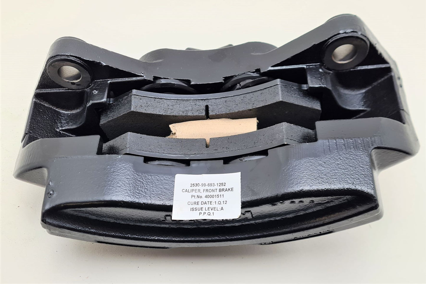 2530-99-693-1252 - Front Brake Caliper - 40001511	Force Protection Europe Ltd - Foxhound