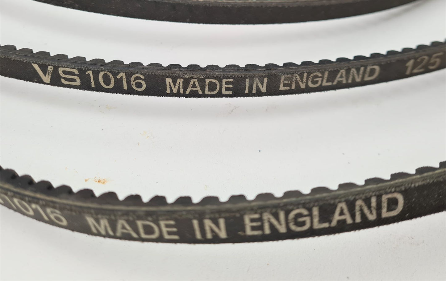 3030-99-814-0111 - Matched set of fanbelts for Alvis Saladin - FV343303	LV9/AAD	VS1016/125 Alvis Ltd