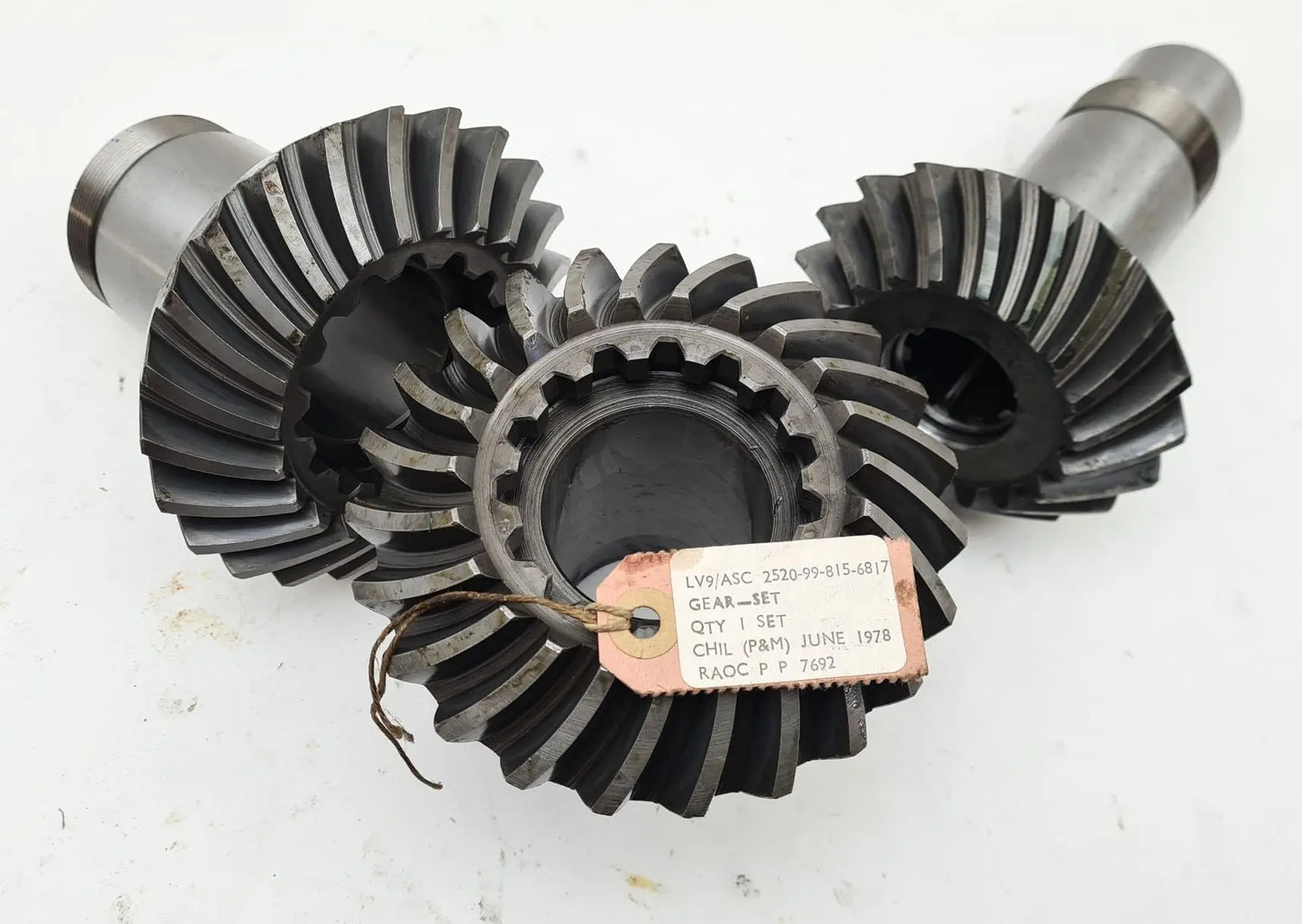2520-99-815-6817 - Matching Bevel Gear Set of 3 - Gearbox - Daimler Ferret - FV160512 - LV9/ASC battlegroup-raydon battlegroup-raydon